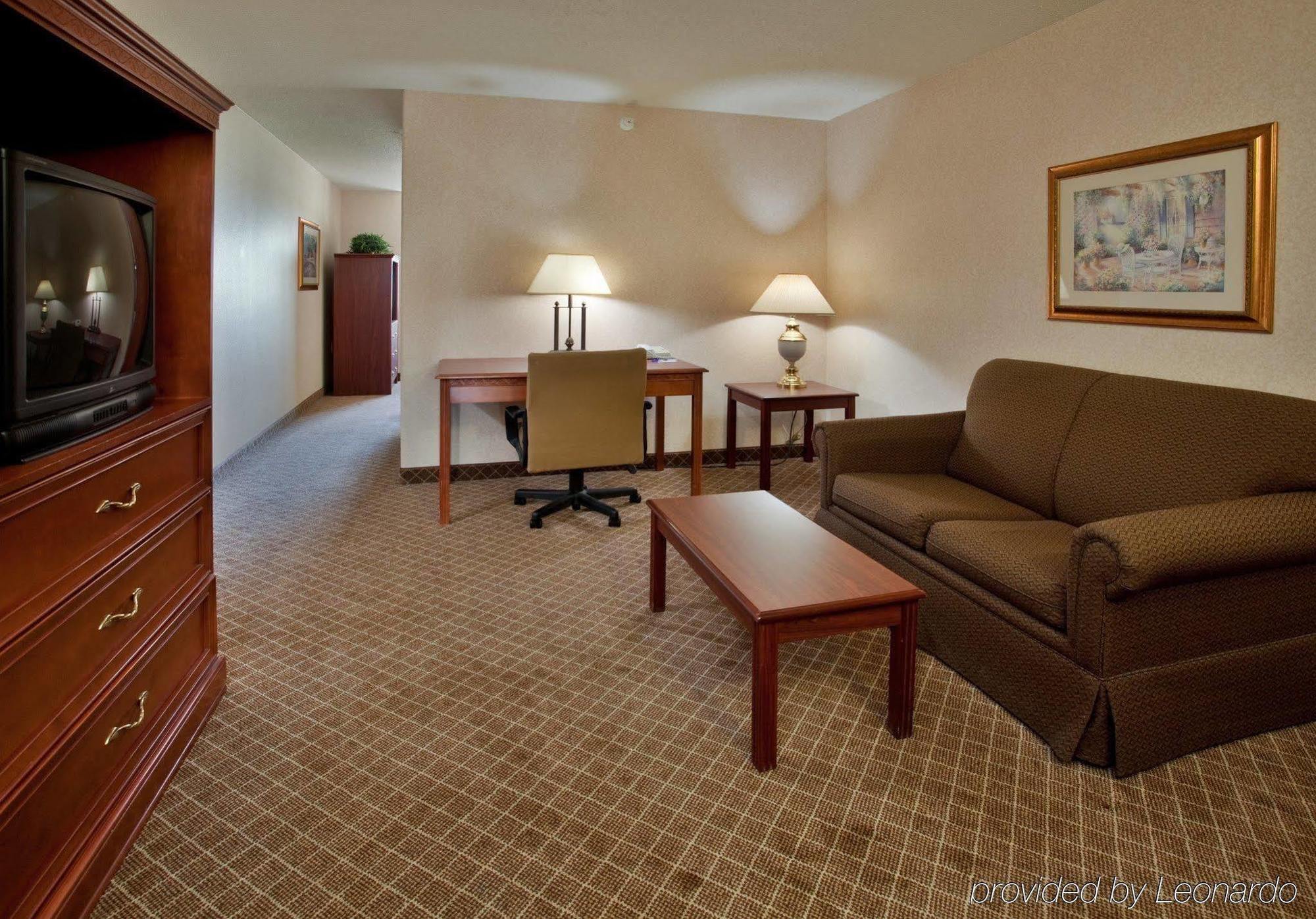 Holiday Inn Express Hotel&Suites Beatrice Zimmer foto